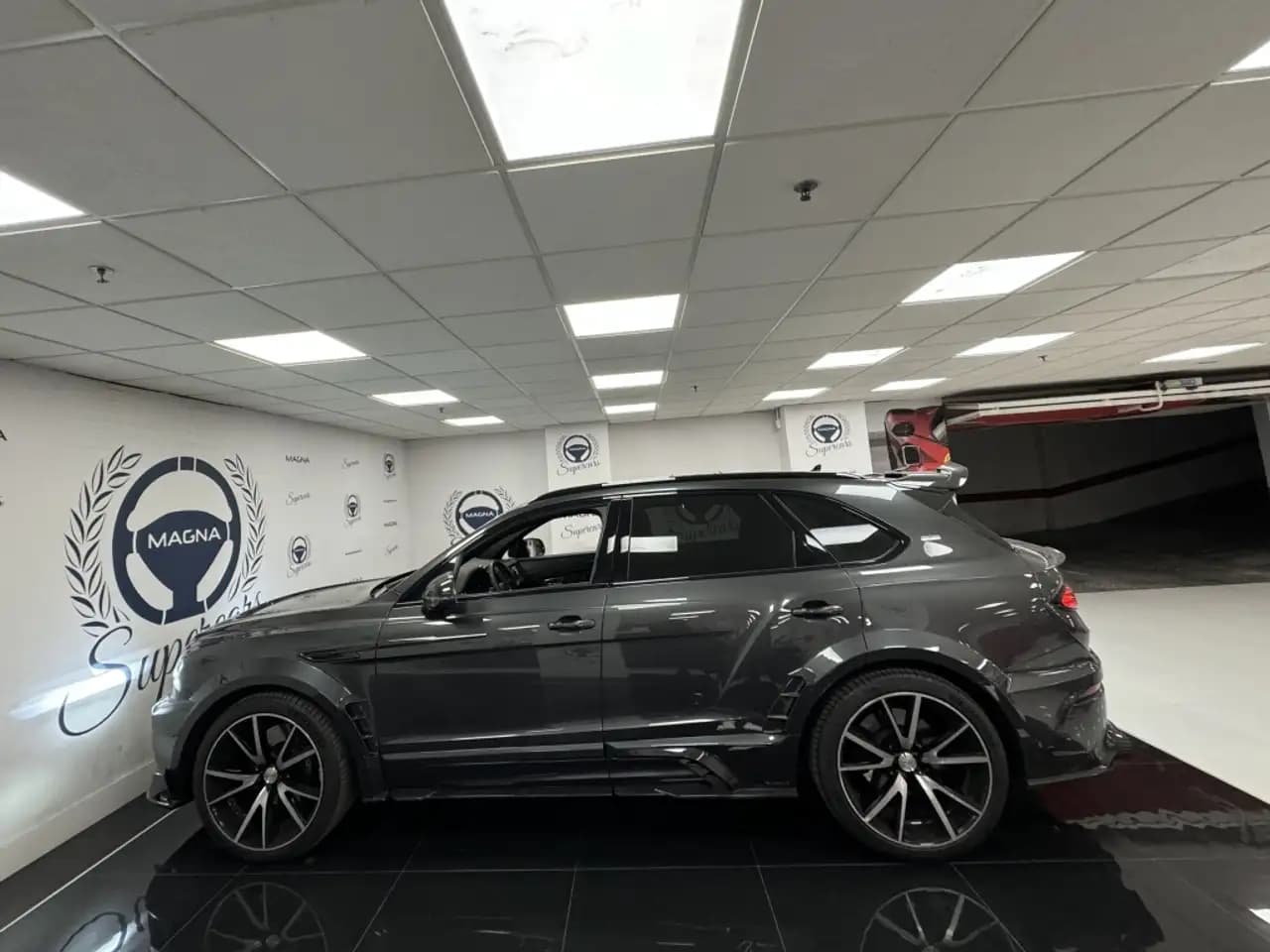 Bentley Bentayga 2021 г. 15062 км. — фото 2