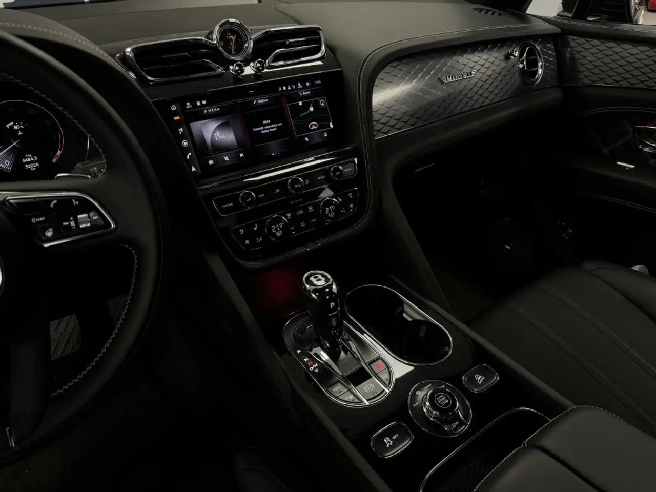 Bentley Bentayga 2021 г. 15062 км. — фото 15