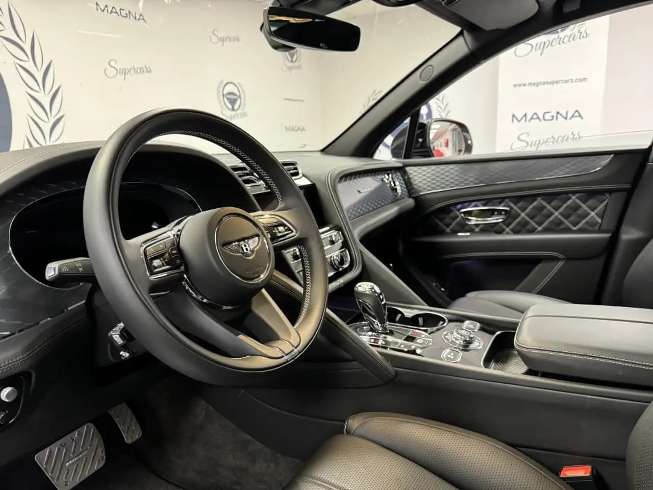 Bentley Bentayga 2021 г. 15062 км. — фото 4