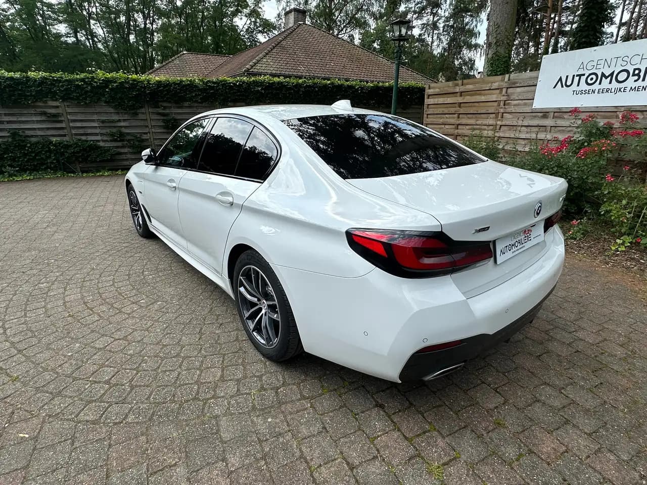 BMW 5 серия 2022 г. 39524 км. — фото 2