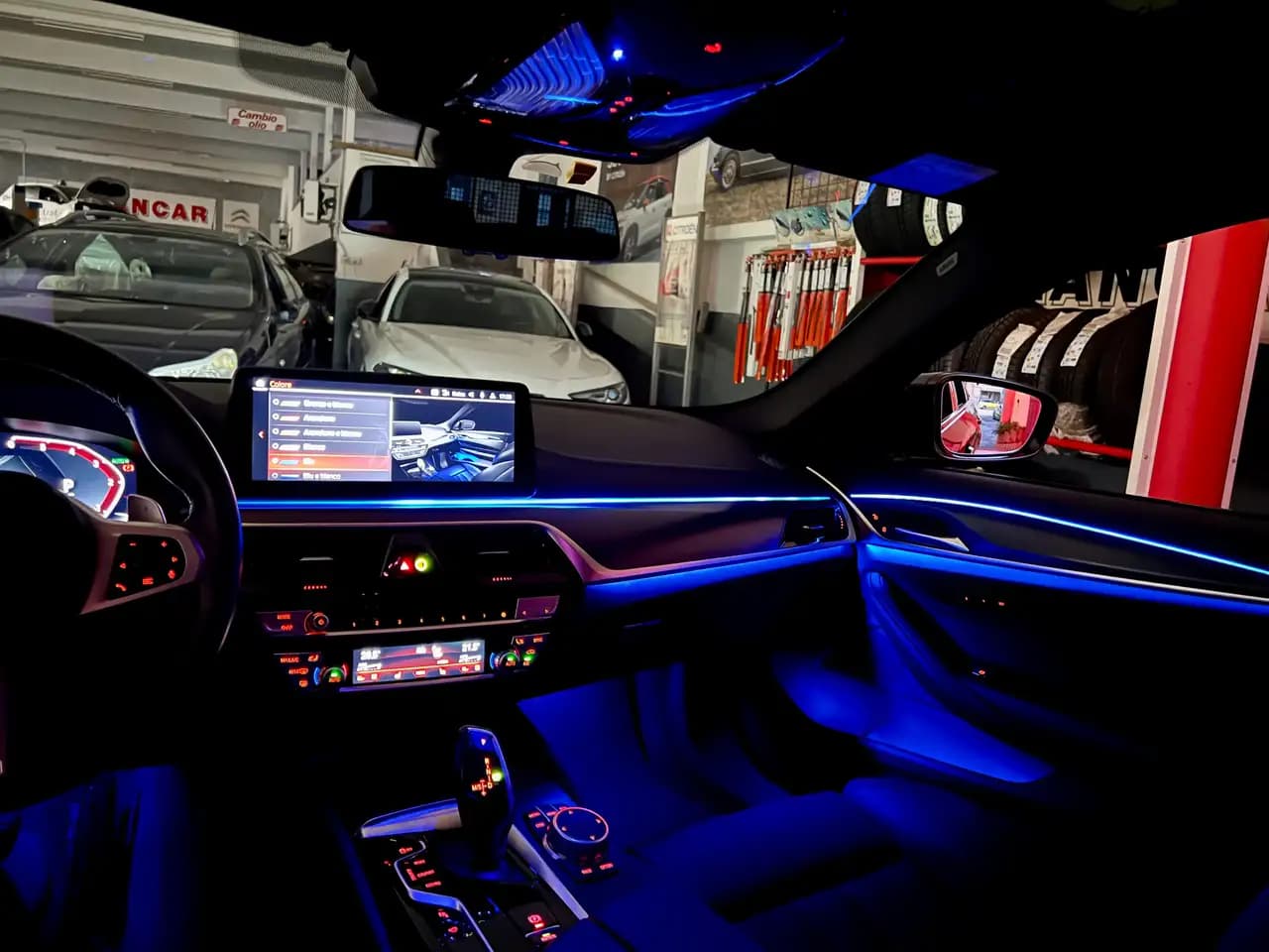 BMW 5 серия 2021 г. 90103 км. — фото 38