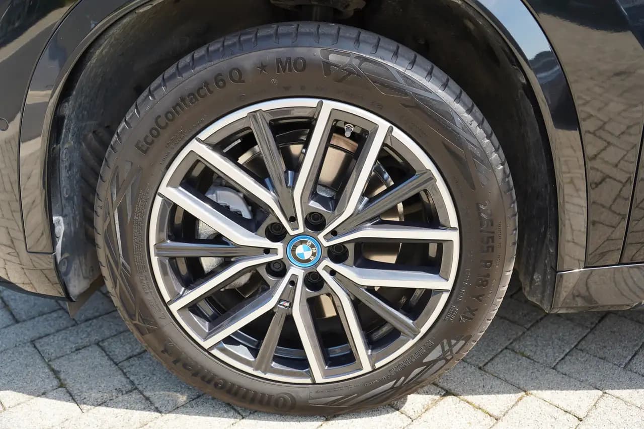 BMW iX1 2023 г. 11097 км. — фото 3