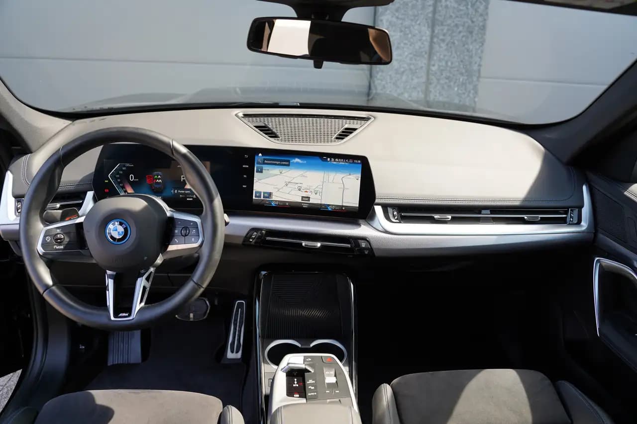 BMW iX1 2023 г. 11097 км. — фото 27
