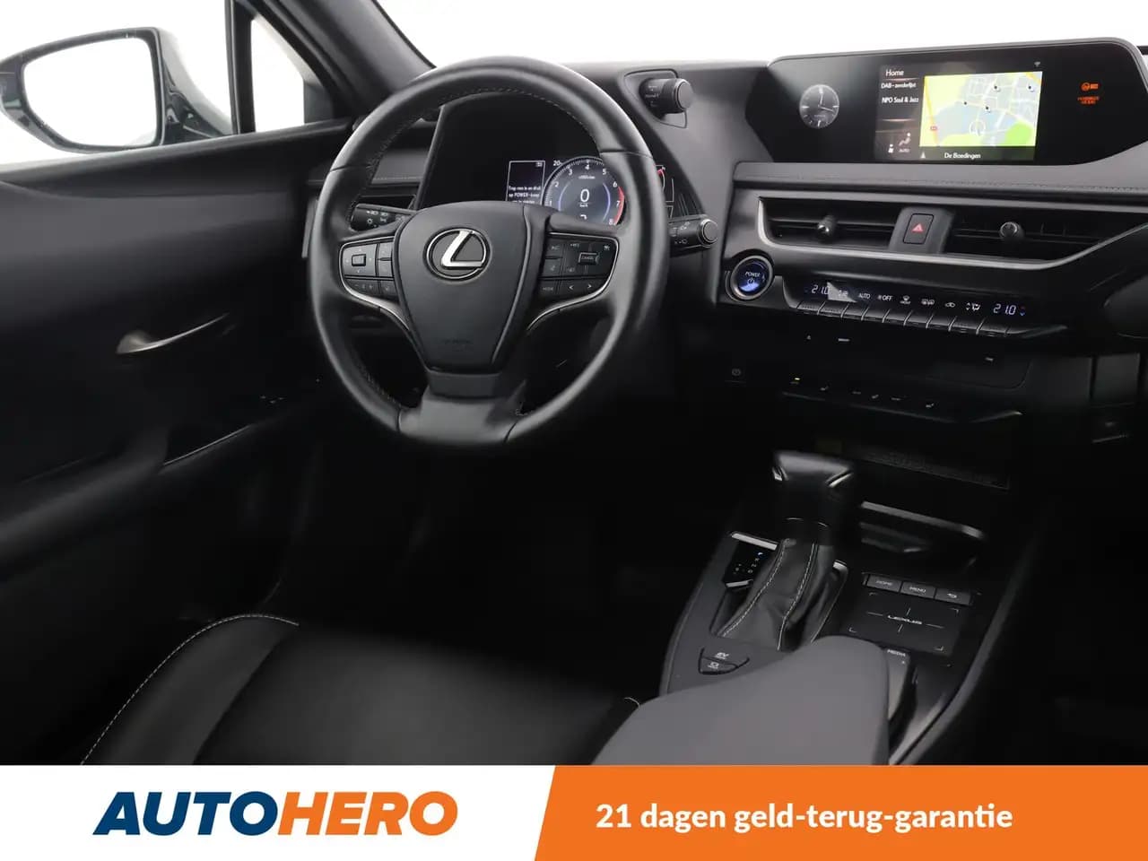 Lexus UX 2022 г. 39738 км. — фото 13