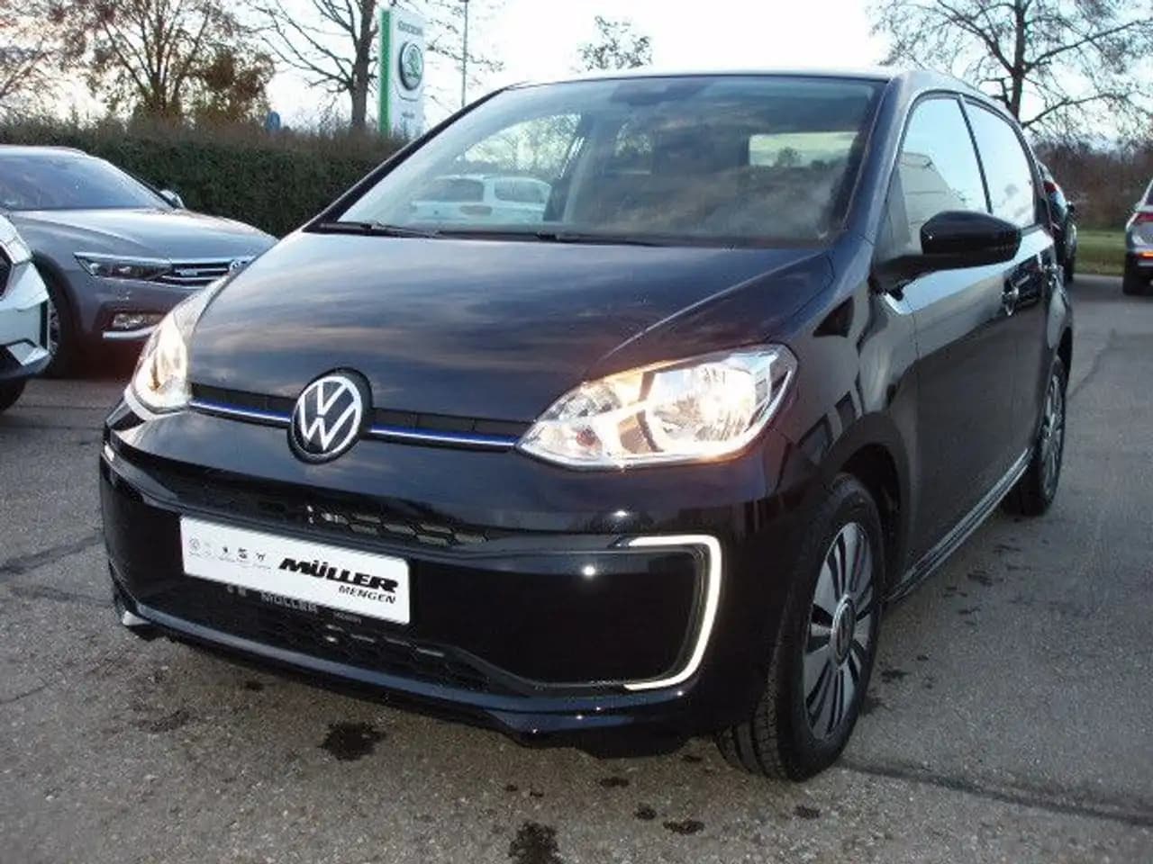 Volkswagen Up 2024 г. 4063 км. — фото 2