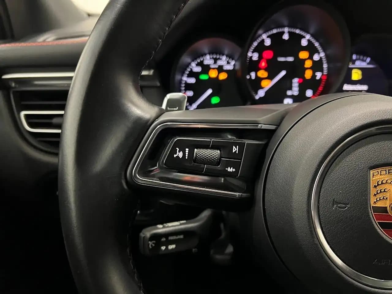 Porsche Macan 2021 г. 30001 км. — фото 14