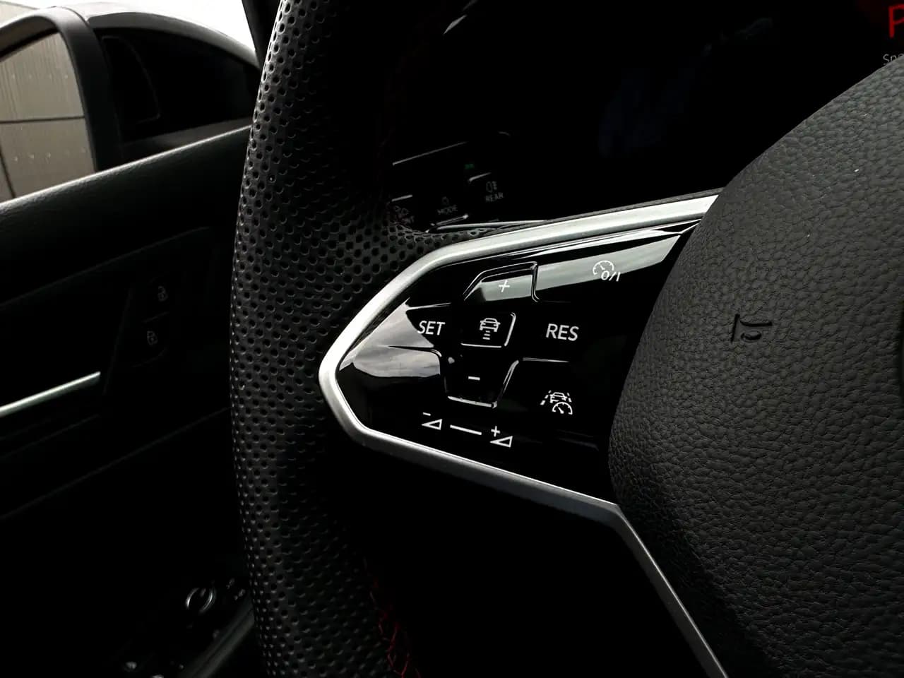 Volkswagen Golf GTI 2021 г. 44132 км. — фото 12