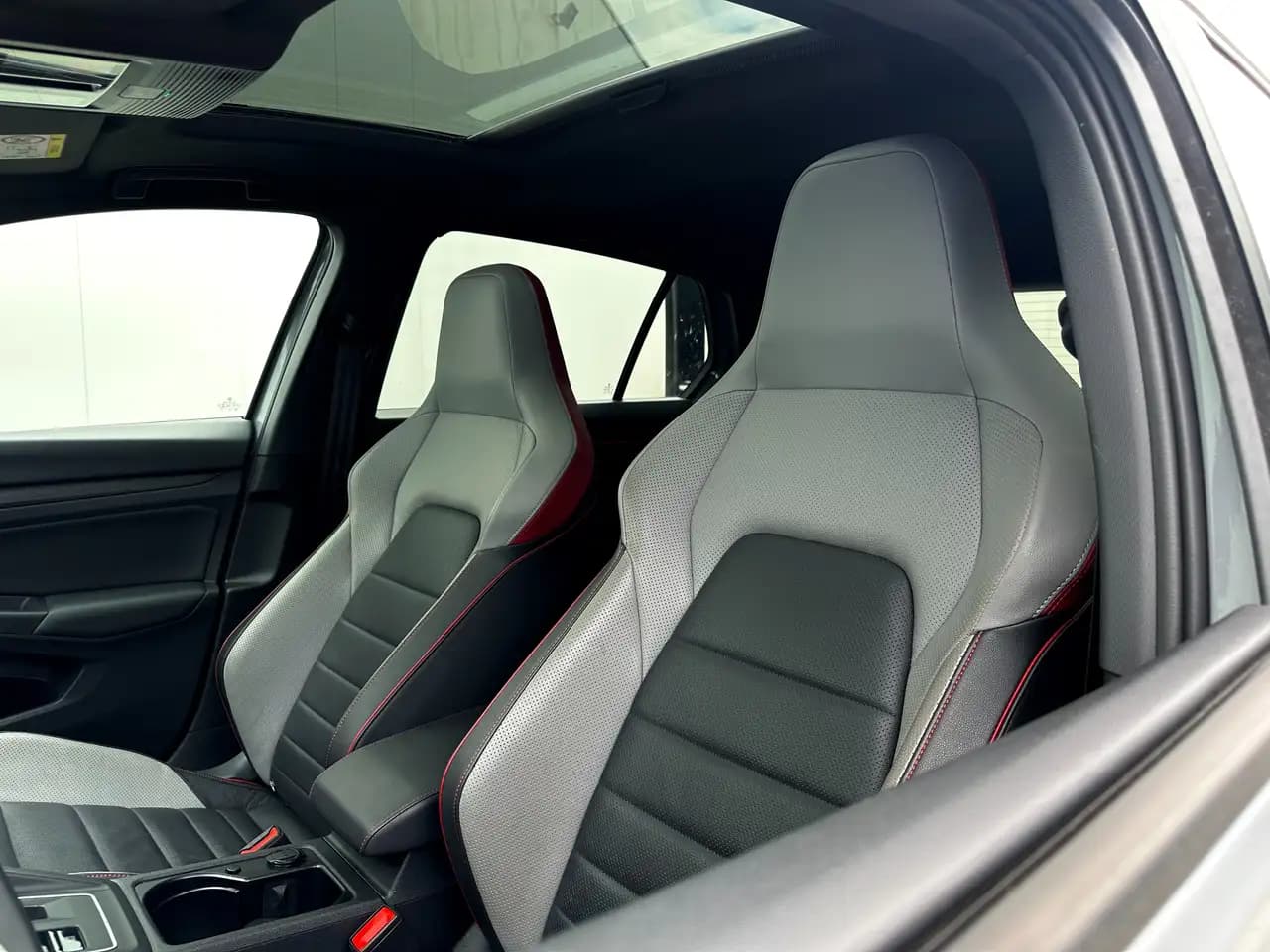 Volkswagen Golf GTI 2021 г. 44132 км. — фото 8