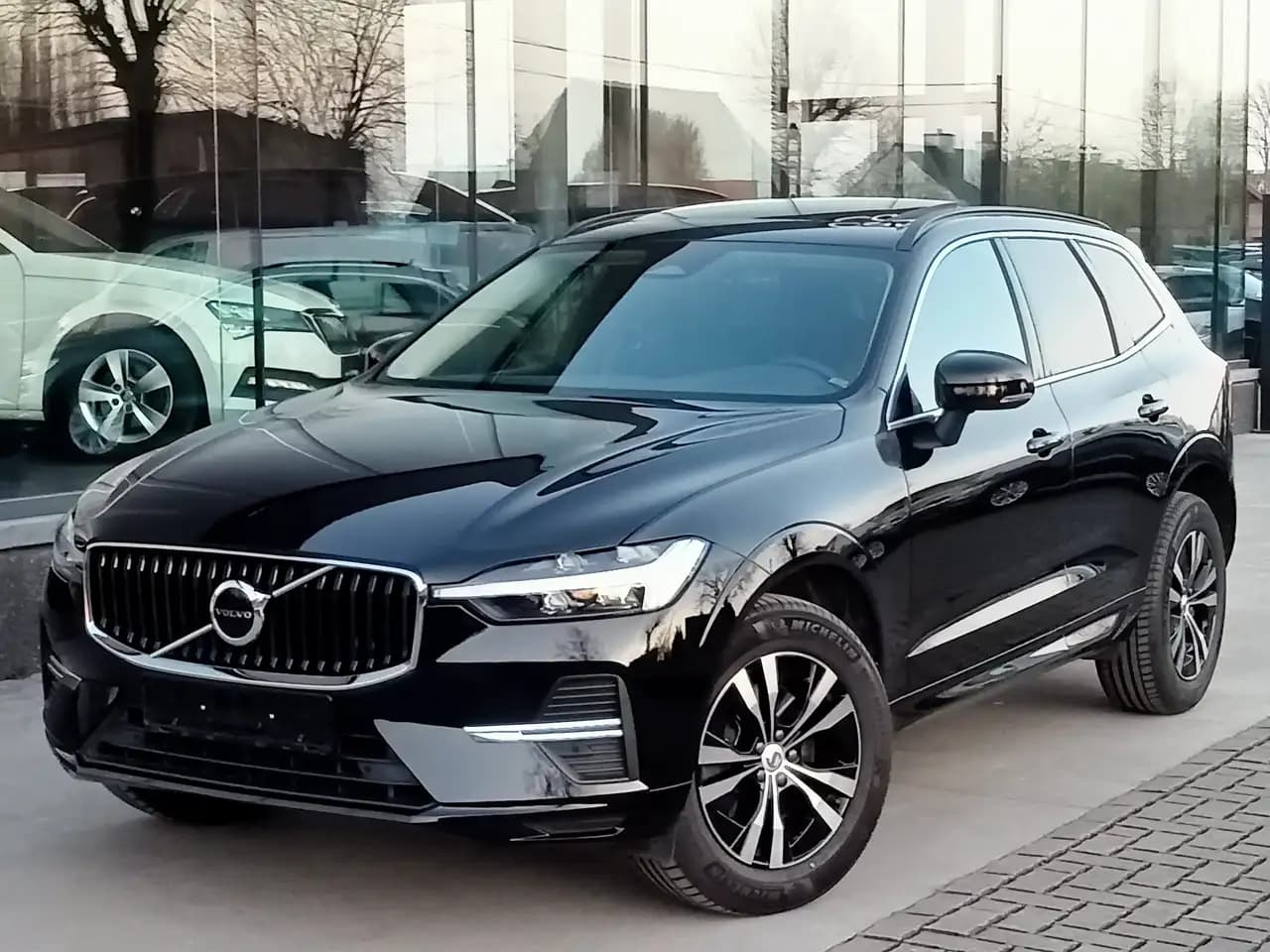 Volvo XC60 2021 г. 62594 км. — фото 2