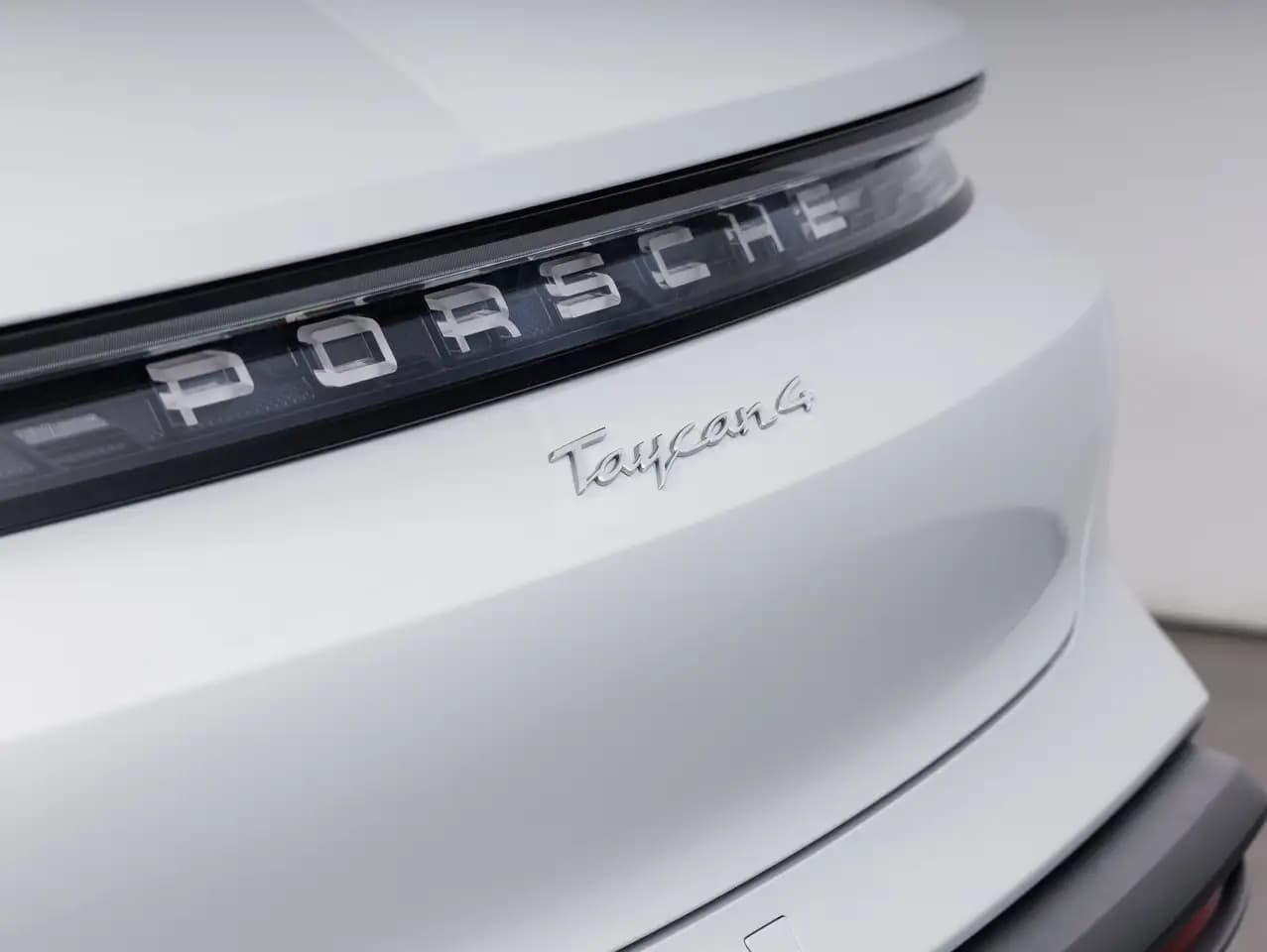 Porsche Taycan Cross Turismo 2023 г. 10882 км. — фото 15