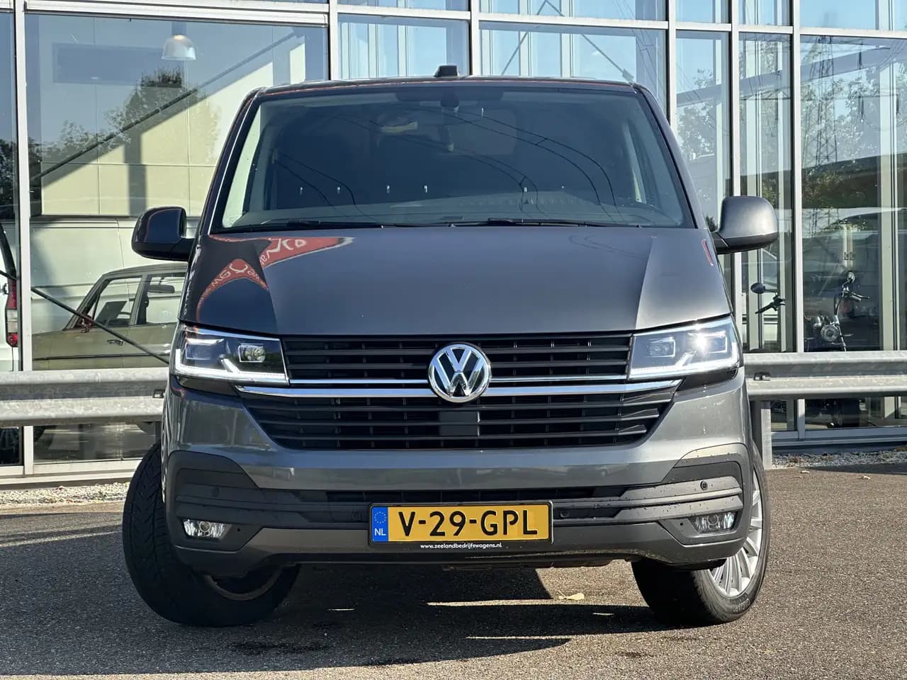 Volkswagen Transporter 2022 г. 123406 км. — фото 2
