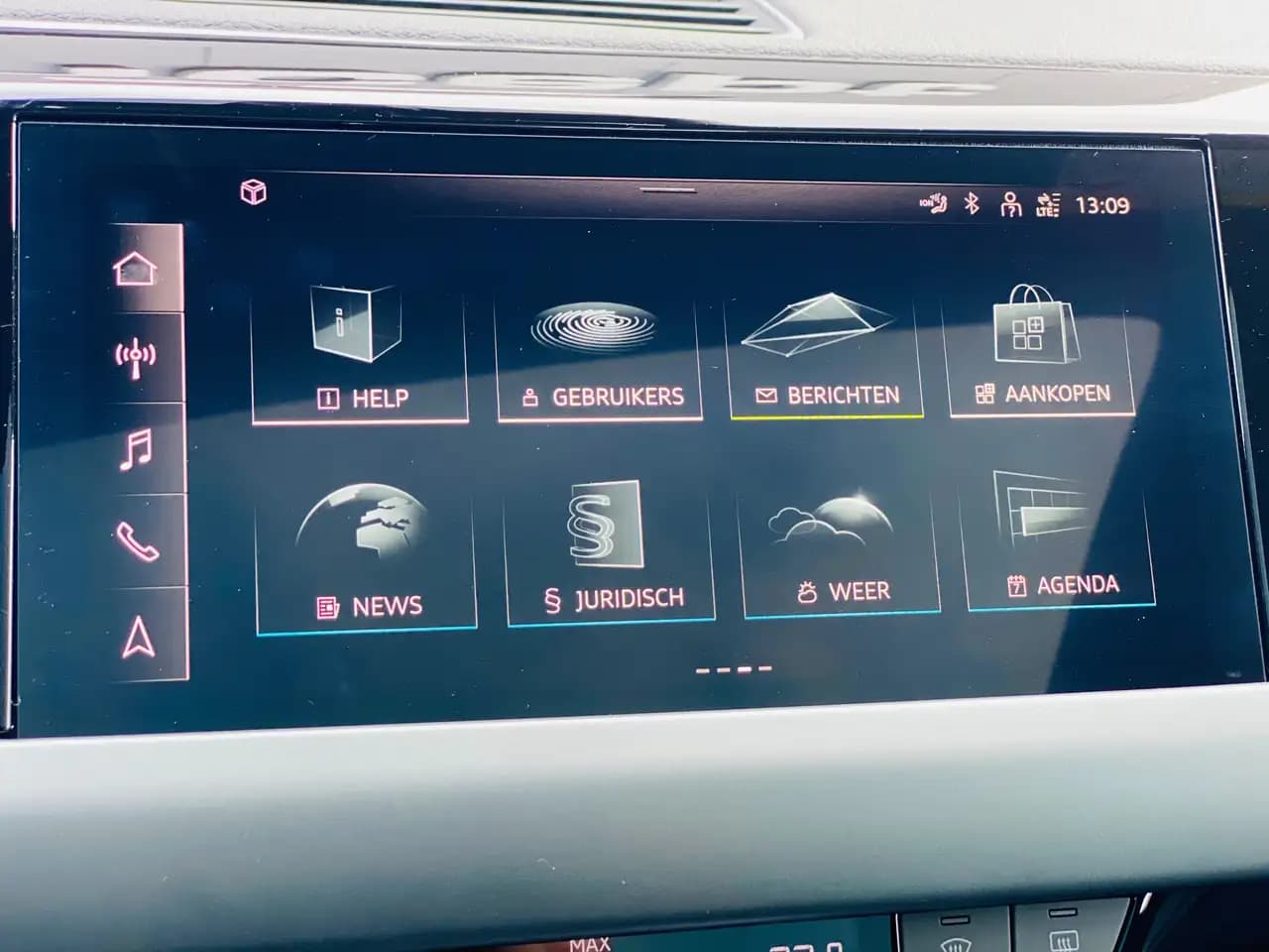 Audi e-tron GT 2021 г. 3026 км. — фото 14