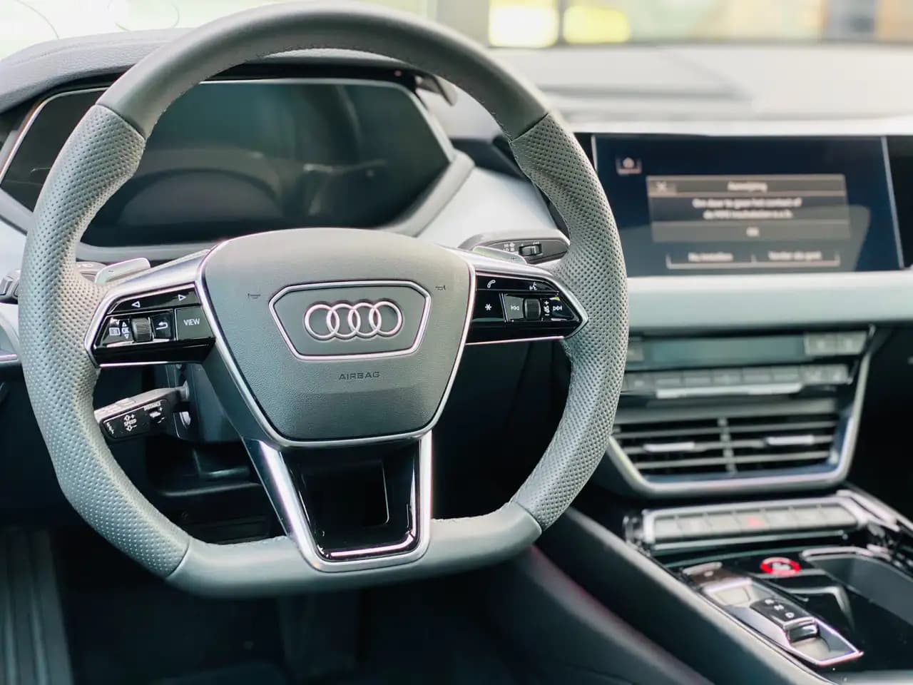 Audi e-tron GT 2021 г. 3026 км. — фото 10