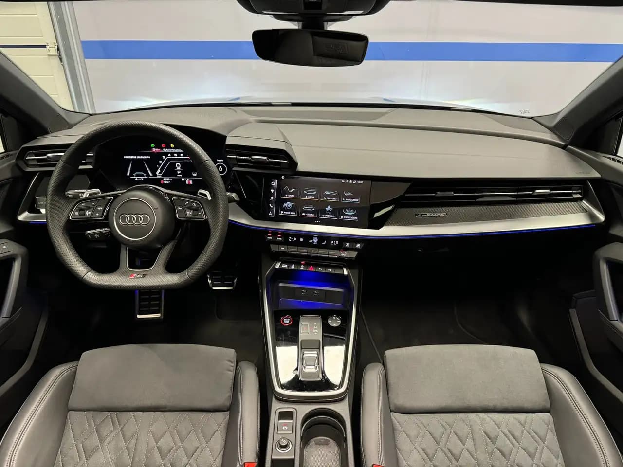 Audi RS3 2024 г. 5023 км. — фото 12