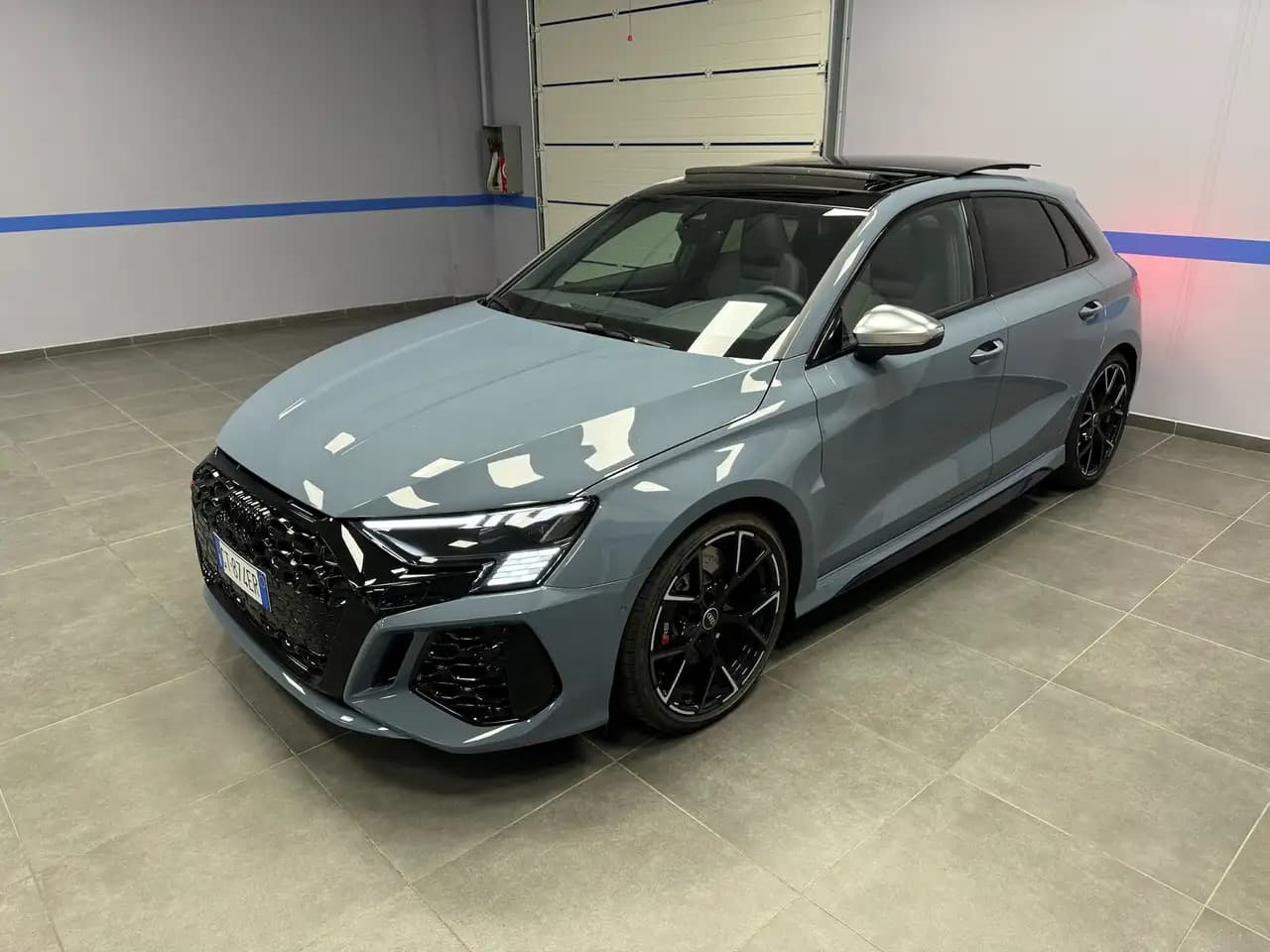 Audi RS3 2024 г. 5023 км. — фото 3