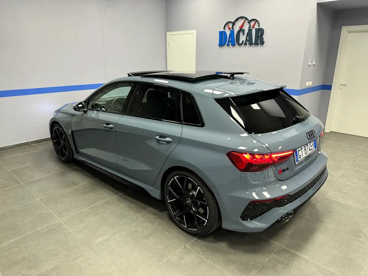 Audi RS3 2024 г. 5023 км. — фото 4