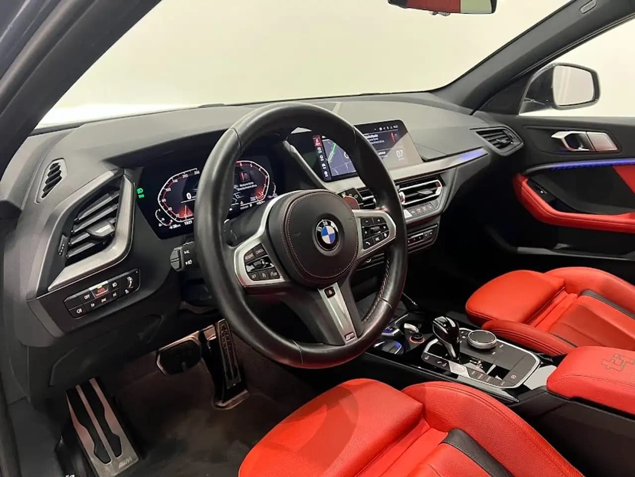 BMW 1 серия 2022 г. 56864 км. — фото 9
