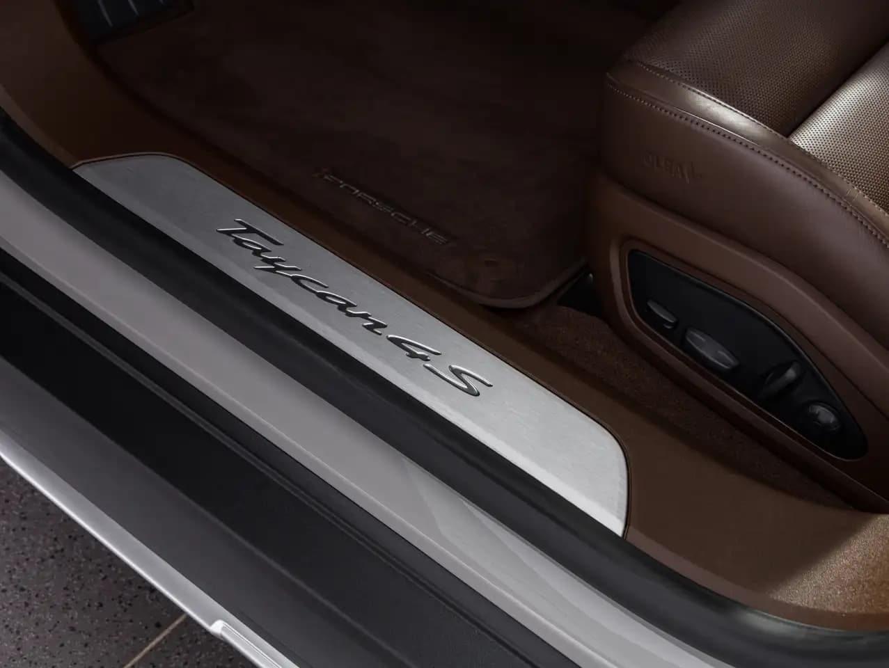 Porsche Taycan Cross Turismo 2021 г. 54371 км. — фото 13