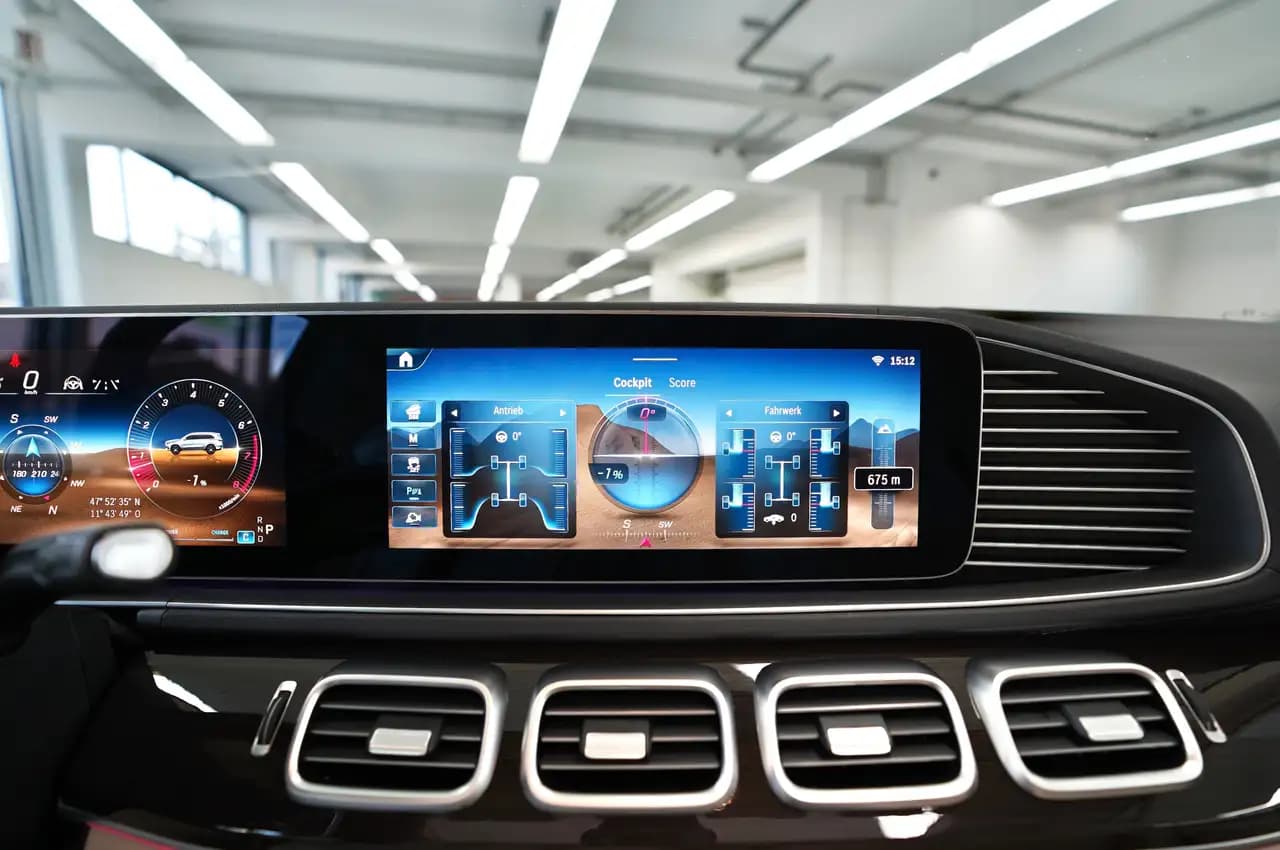 Mercedes-Benz GLS-класс 2024 г. 26669 км. — фото 30