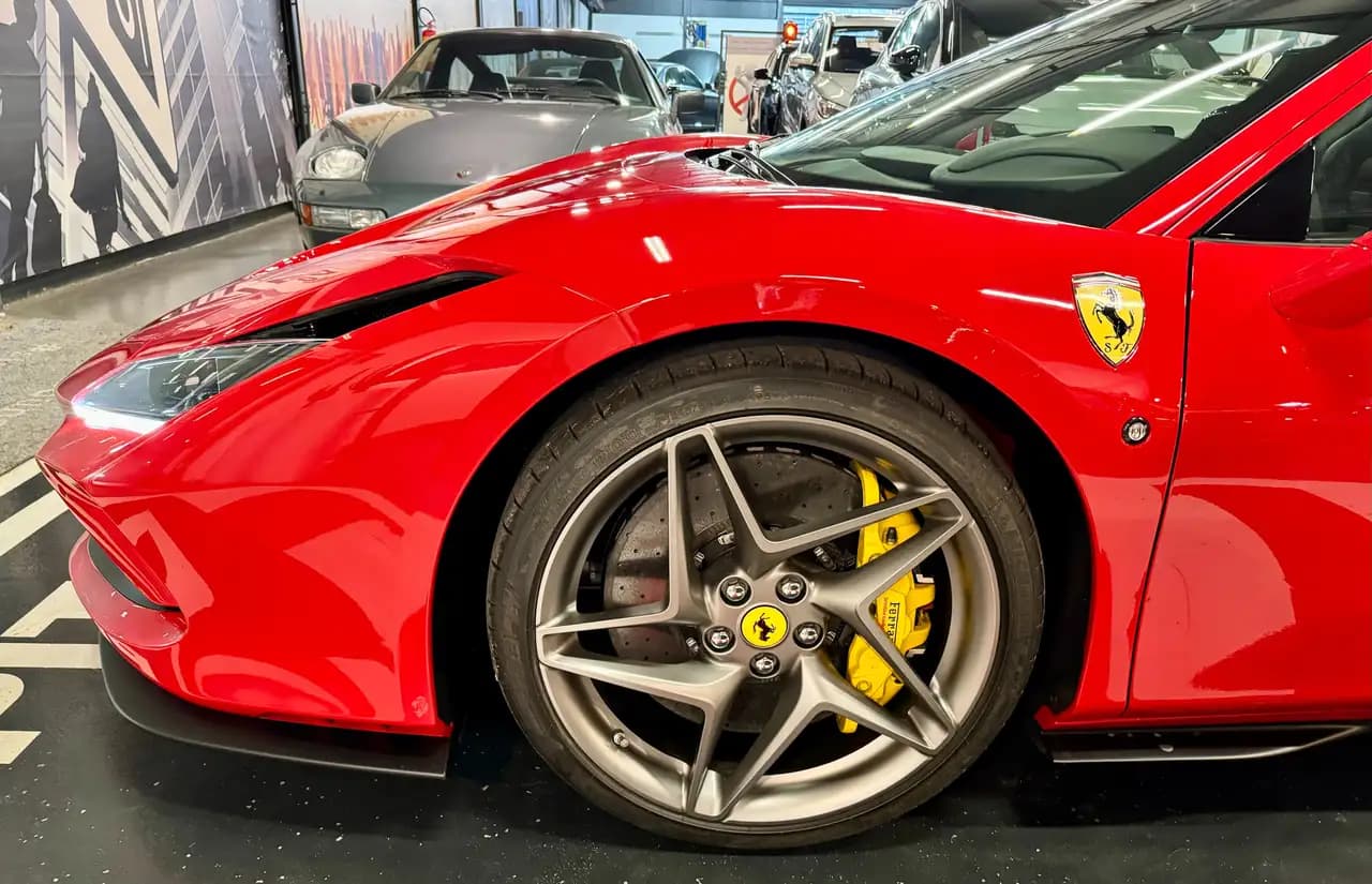 Ferrari F8 Tributo 2022 г. 435 км. — фото 31