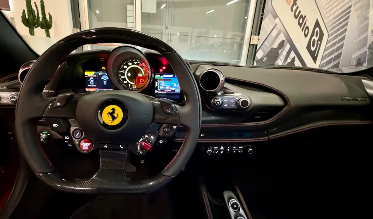Ferrari F8 Tributo 2022 г. 435 км. — фото 10
