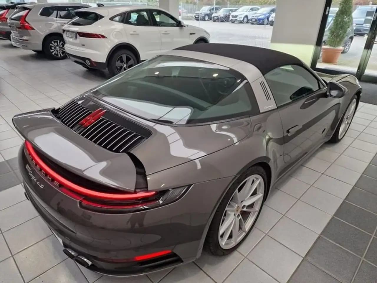 Porsche 911 Targa 4S 2021 г. 33338 км. — фото 10