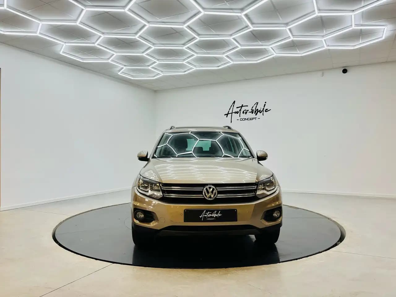 Volkswagen Tiguan 2.0 TDI MT (150 л.с.) 2024 г. 1 км — фото 2