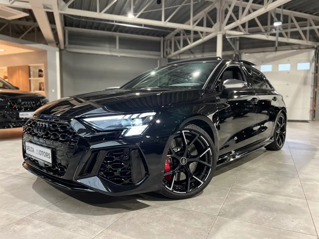 Audi RS3 2024 г. 6122 км. — фото 2