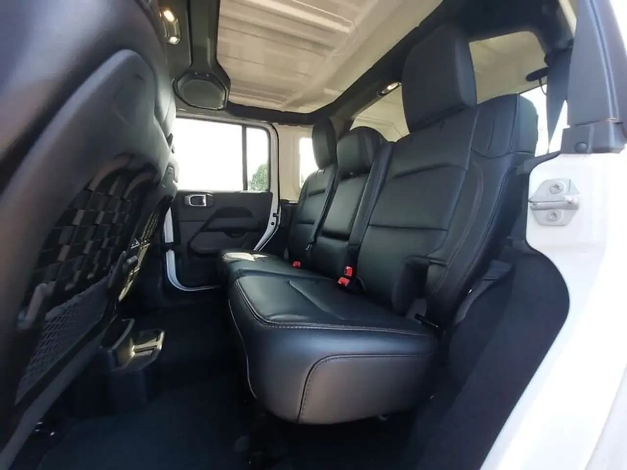 Jeep Wrangler 2021 г. 22066 км. — фото 12