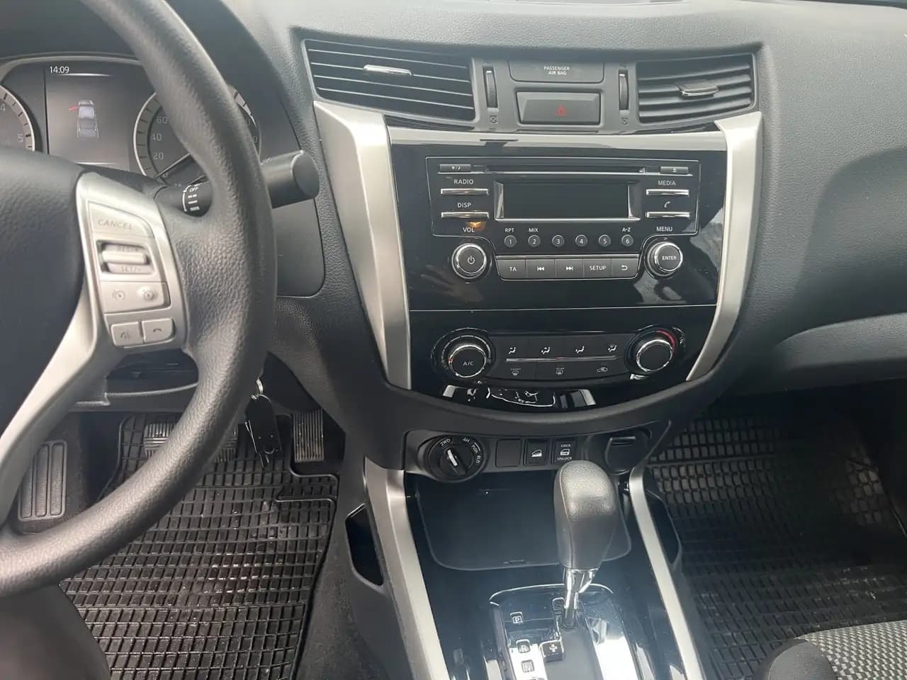 Nissan Navara 2021 г. 23131 км. — фото 10