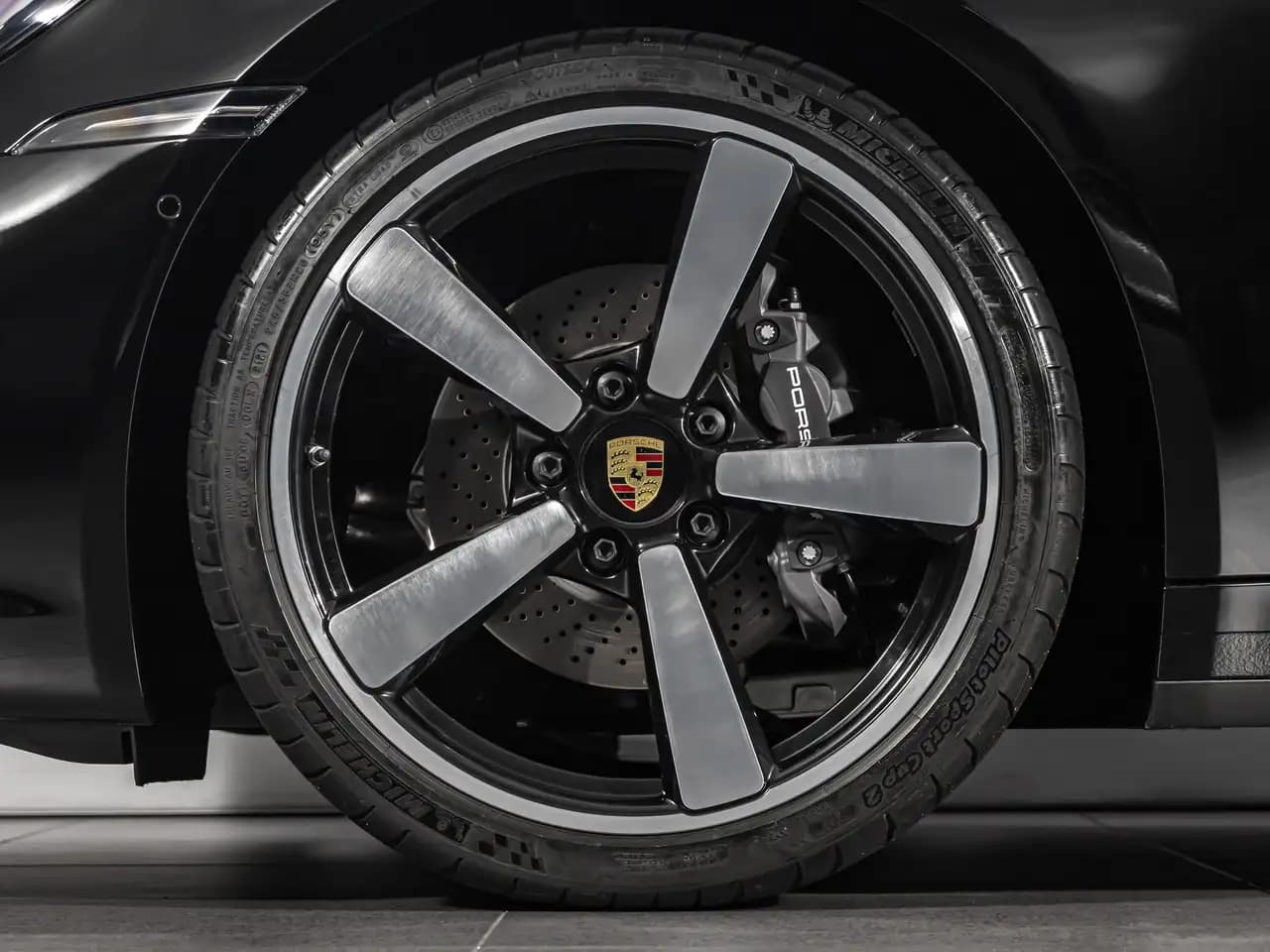 Porsche 911 Carrera 2023 г. 9521 км. — фото 7