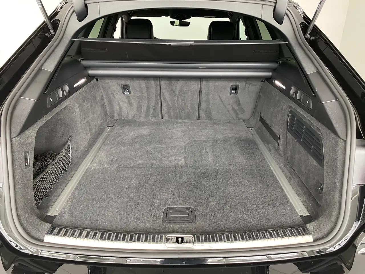 Audi S6 2023 г. 36823 км. — фото 12