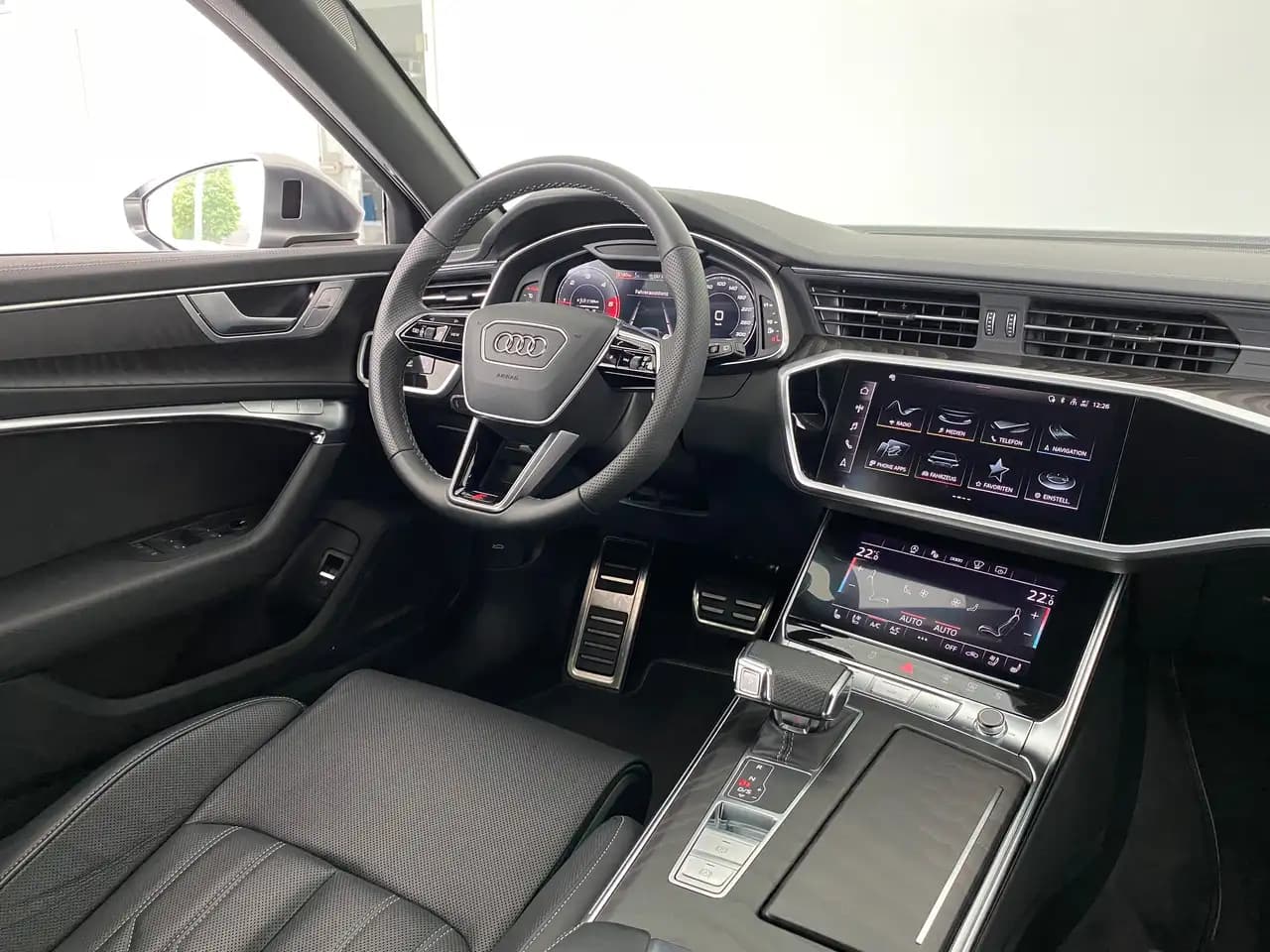 Audi S6 2023 г. 36823 км. — фото 26