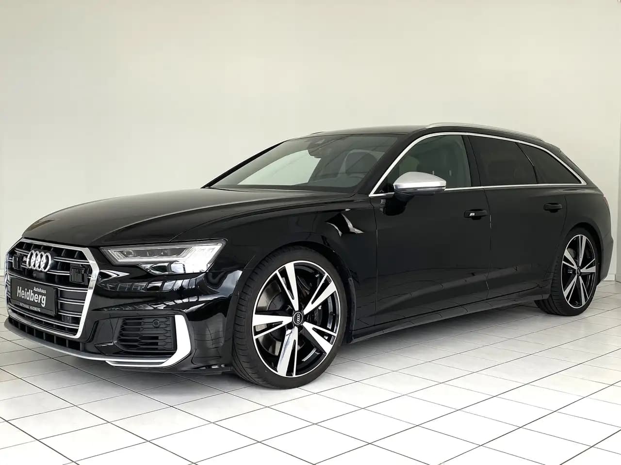Audi S6 2023 г. 36823 км. — фото 4
