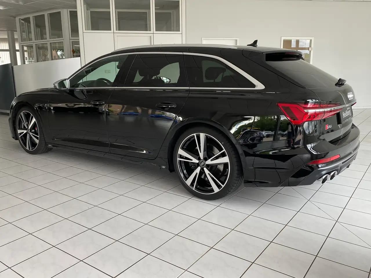 Audi S6 2023 г. 36823 км. — фото 6