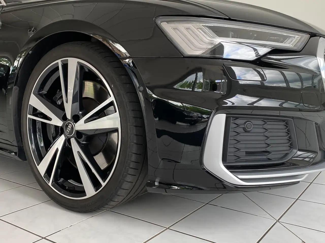 Audi S6 2023 г. 36823 км. — фото 7