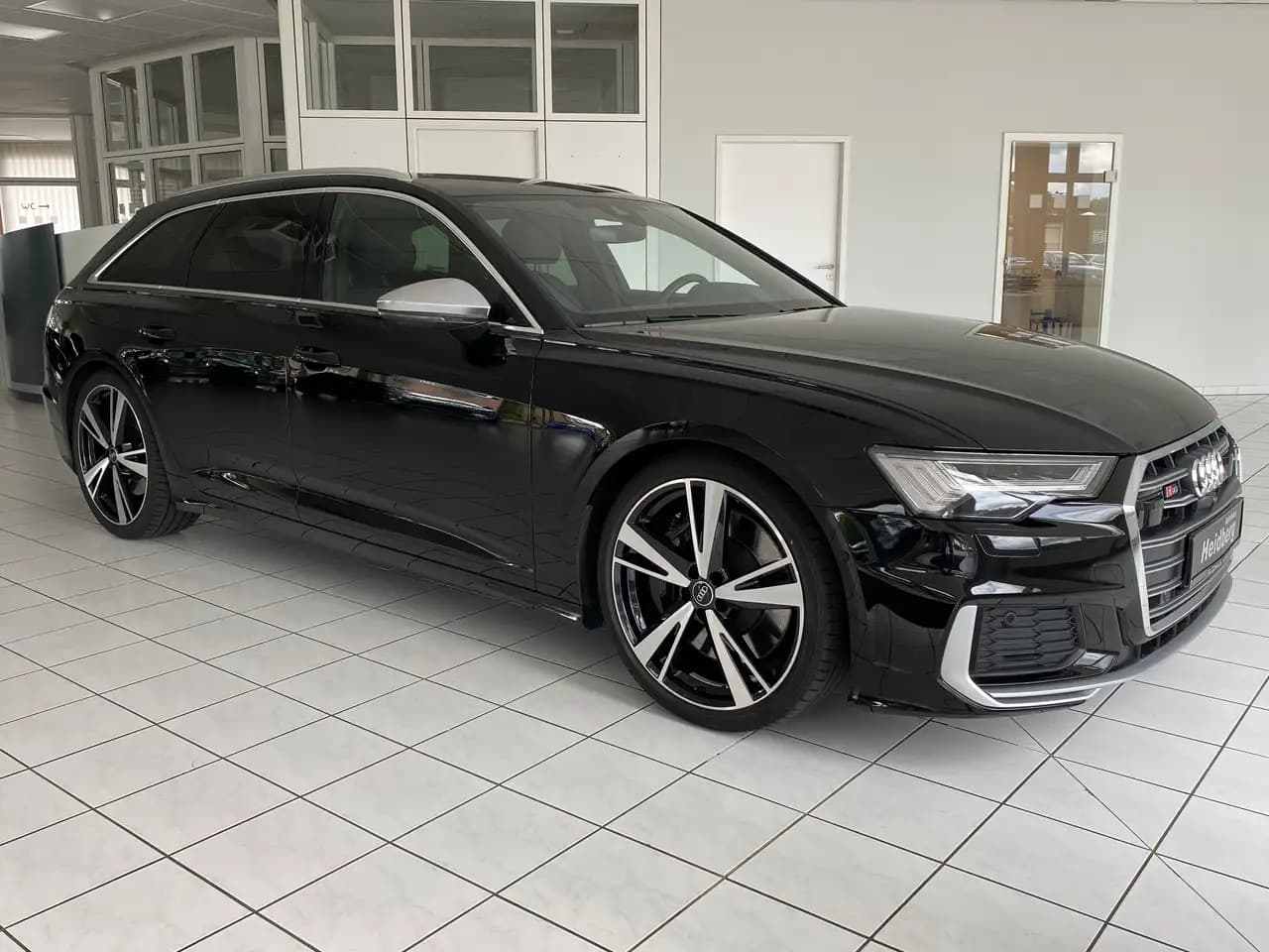 Audi S6 2023 г. 36823 км. — фото 8