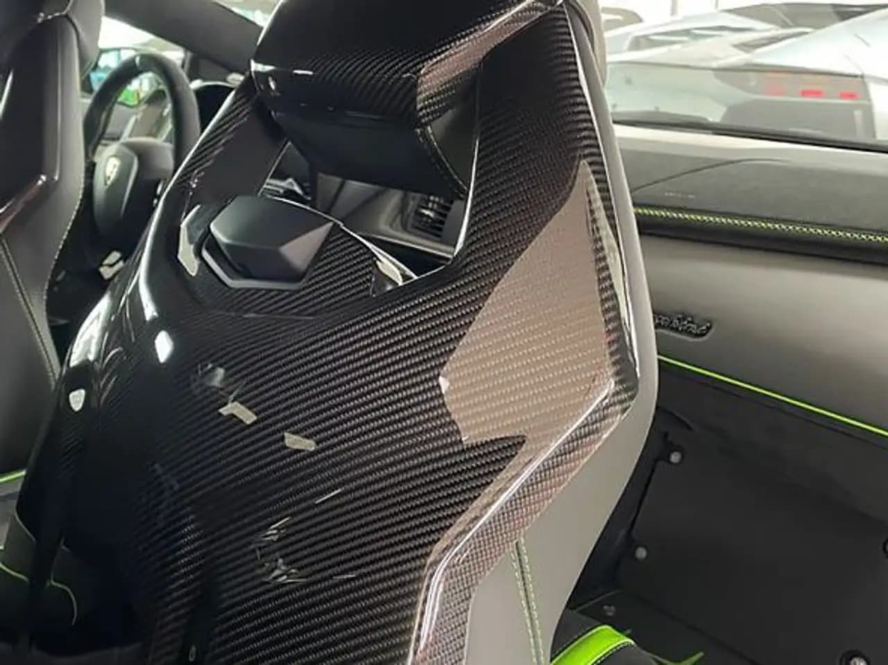 Lamborghini Aventador 2021 г. 6010 км. — фото 6