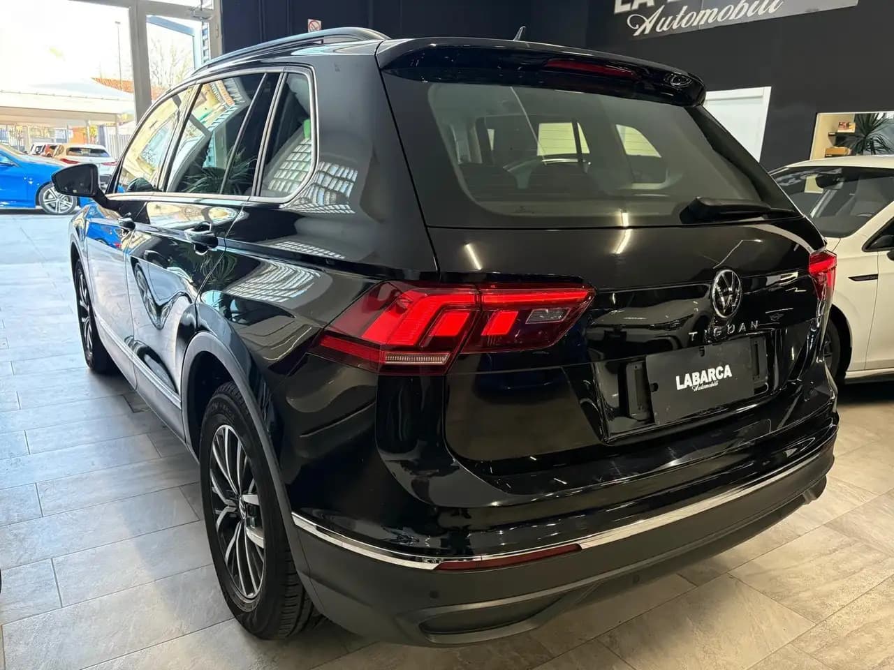 Volkswagen Tiguan 2022 г. 54042 км. — фото 7