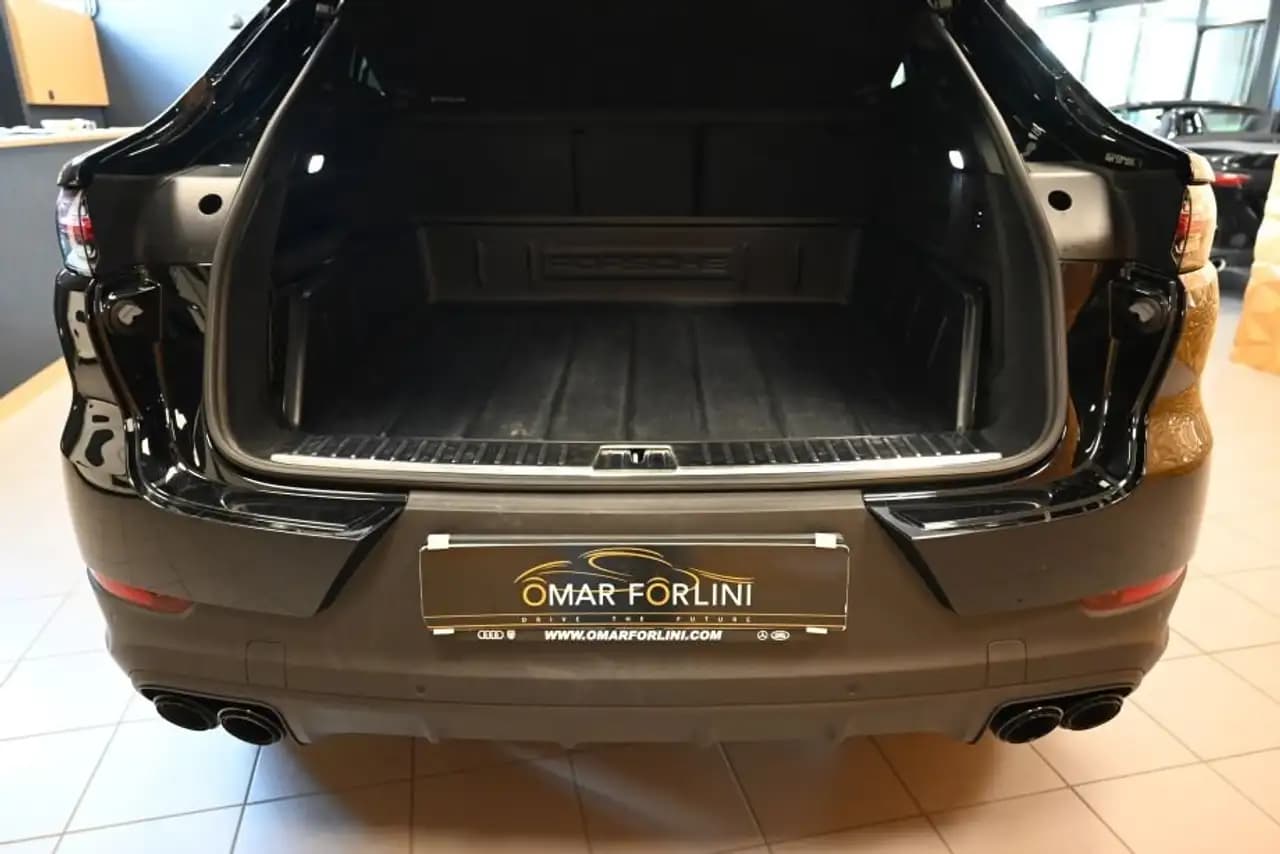 Porsche Cayenne Coupe 2022 г. 46034 км. — фото 20
