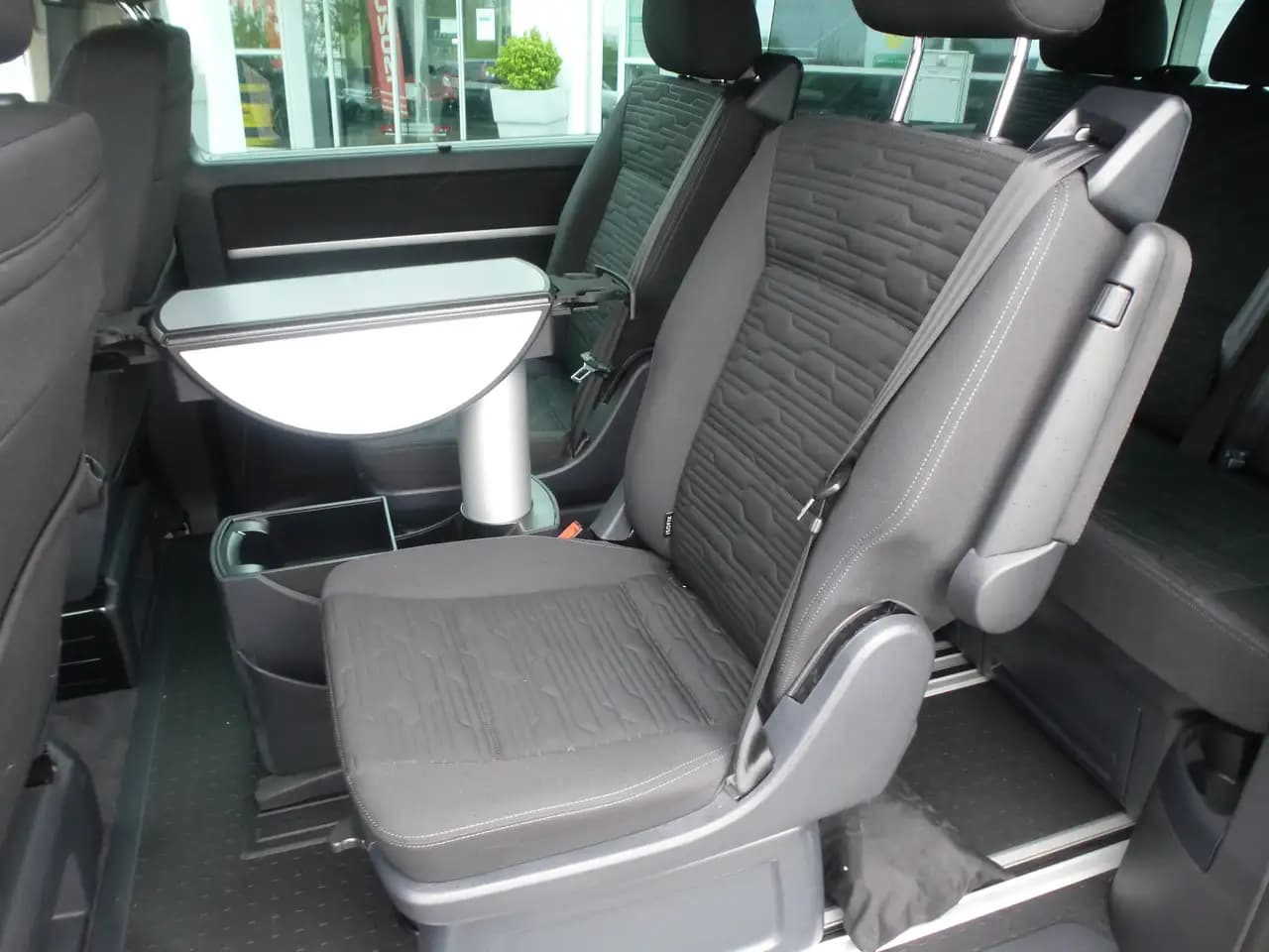 Volkswagen Multivan 2021 г. 8952 км. — фото 12