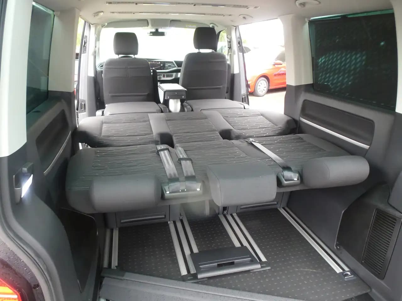 Volkswagen Multivan 2021 г. 8952 км. — фото 22