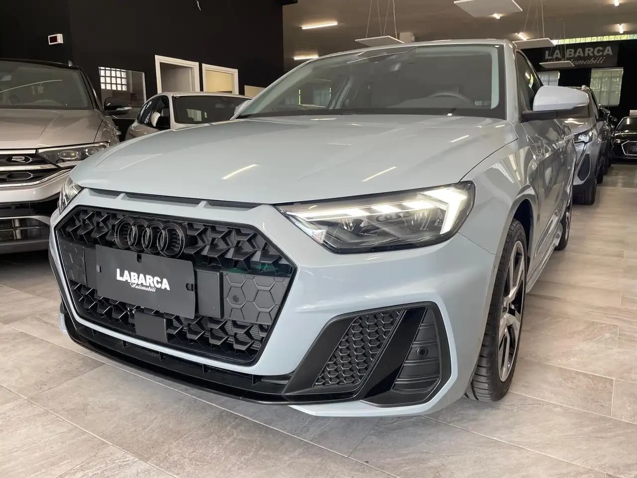 Audi A1 2024 г. 23550 км. — фото 2