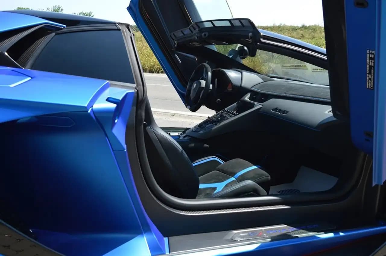 Lamborghini Aventador 2021 г. 16611 км. — фото 14