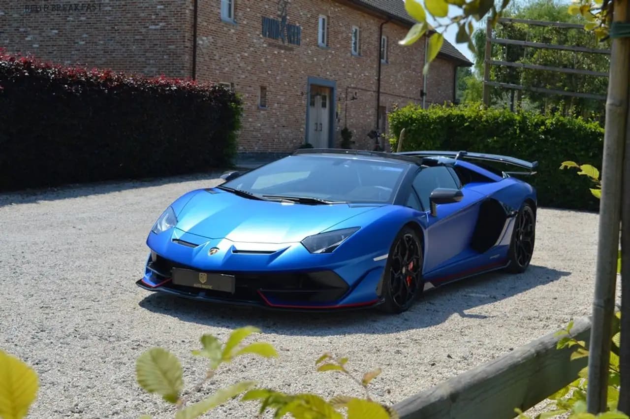 Lamborghini Aventador 2021 г. 16611 км. — фото 8