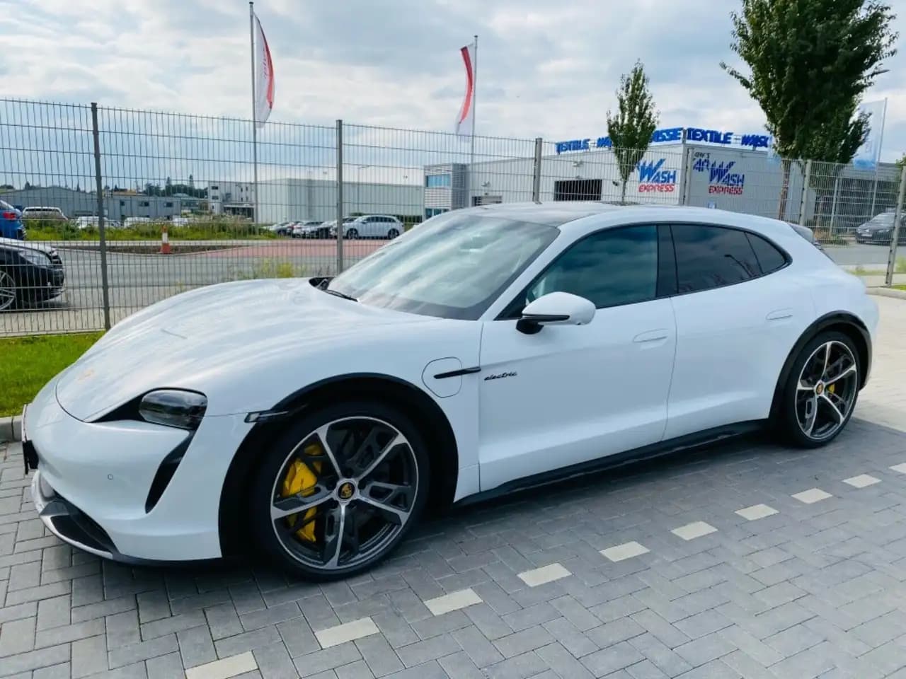 Porsche Taycan 2021 г. 13618 км. — фото 2