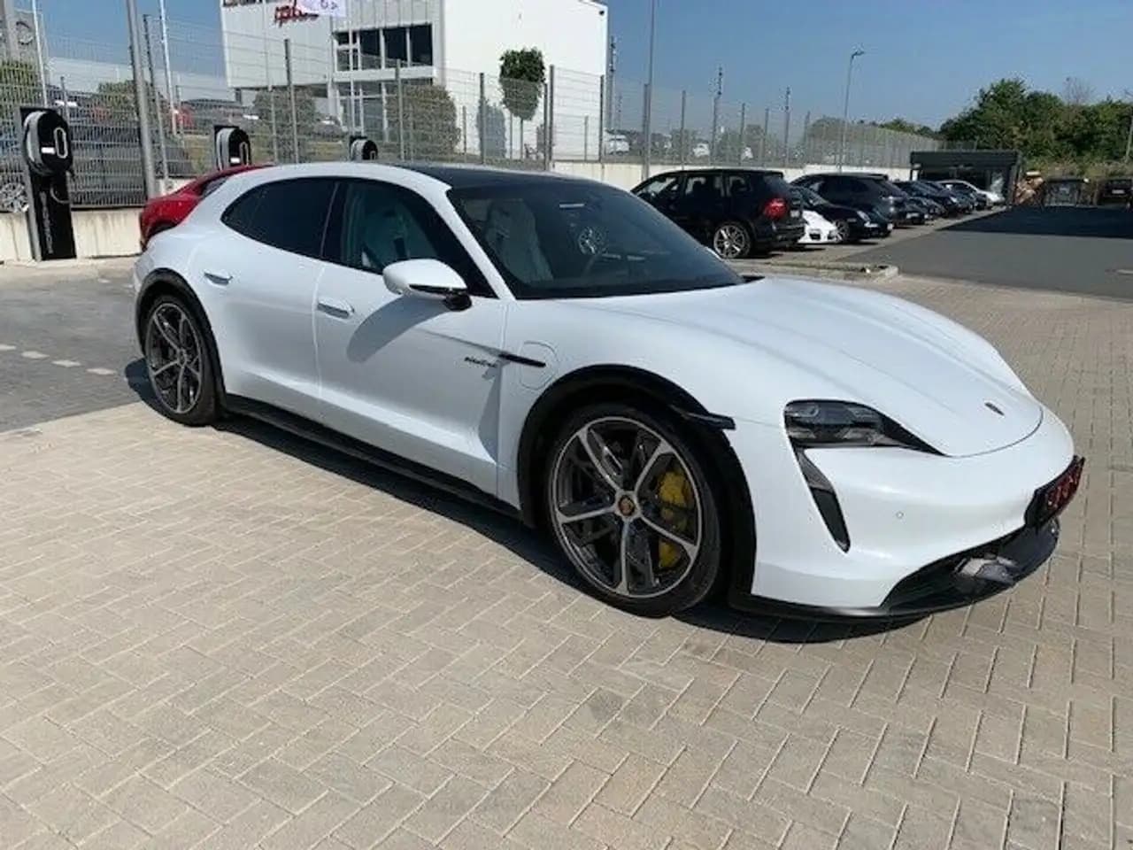Porsche Taycan 2021 г. 13618 км. — фото 14