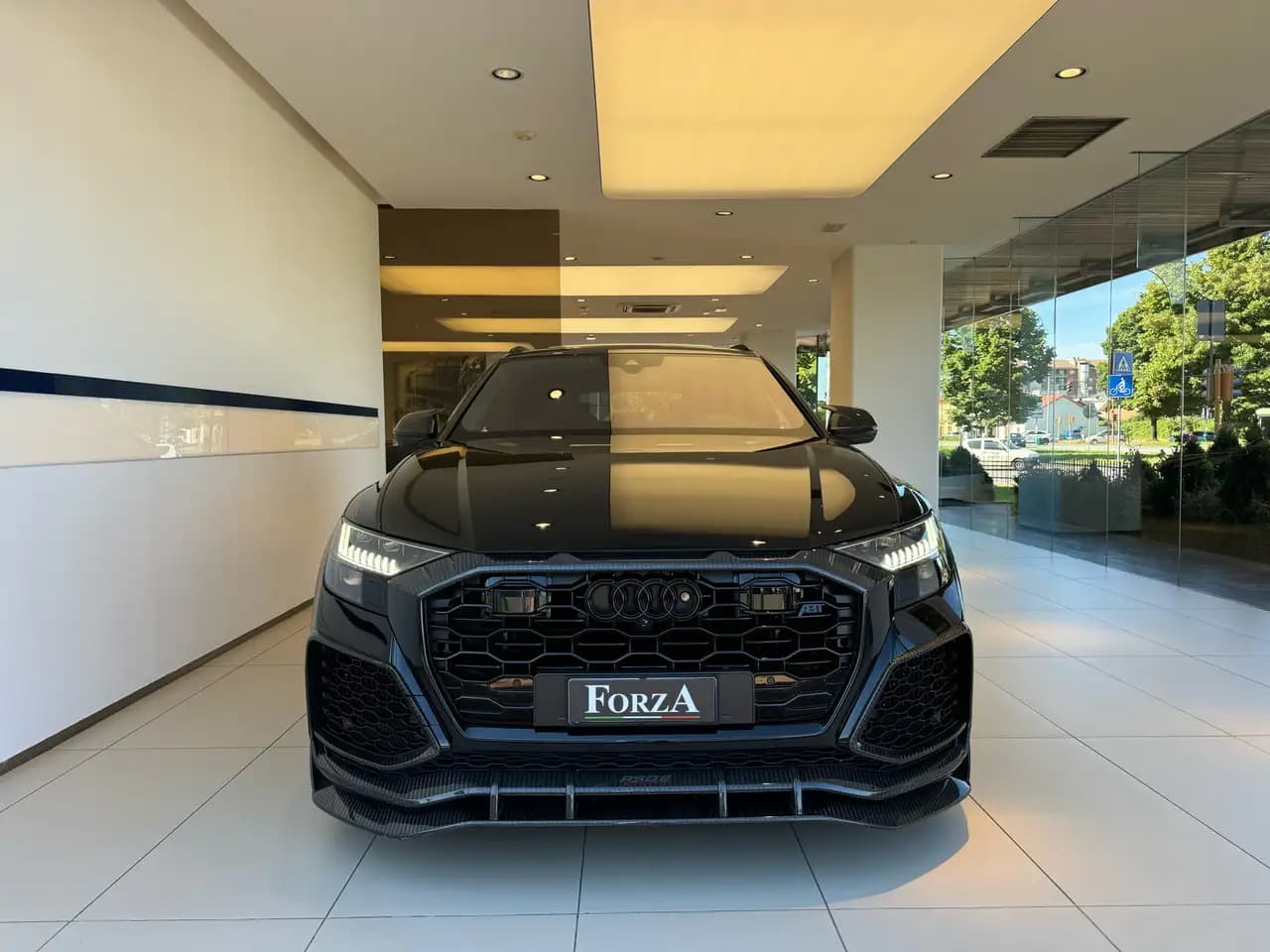 Audi Q8 2022 г. 49087 км. — фото 2