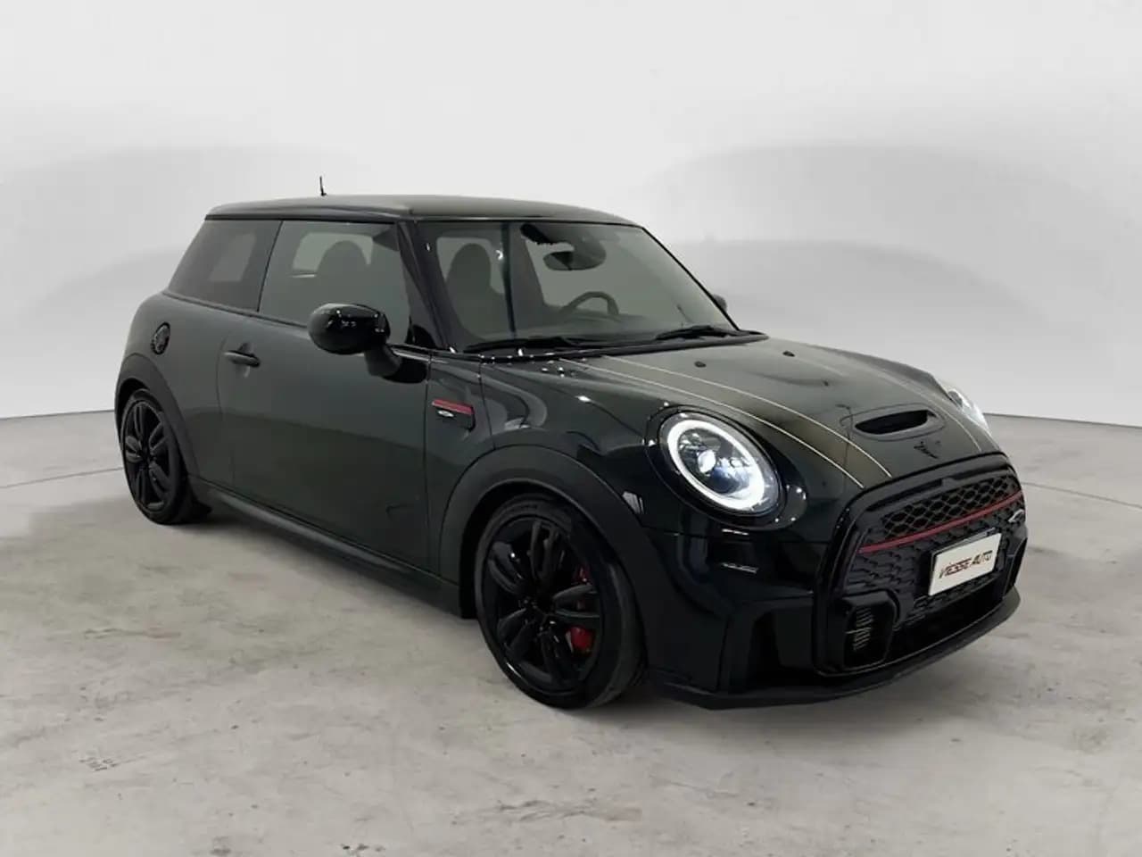 MINI John Cooper Works 2022 г. 40418 км. — фото 3