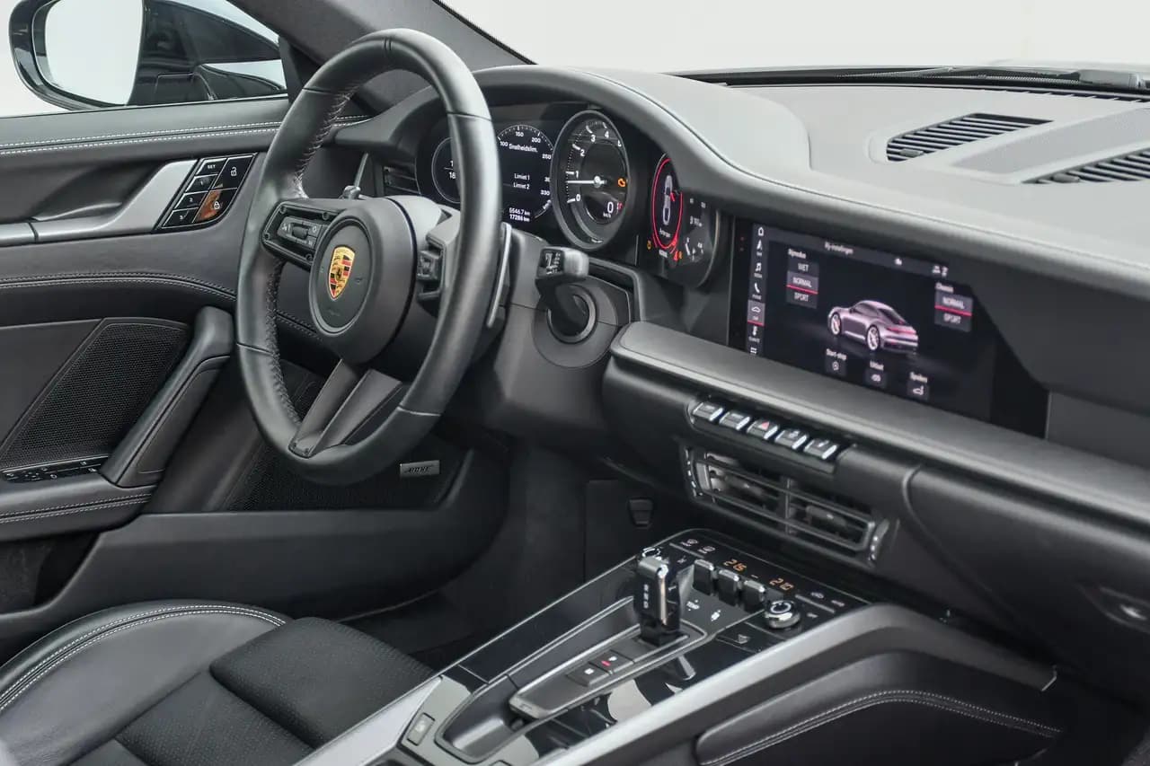 Porsche 911 Carrera S 2021 г. 17341 км. — фото 19
